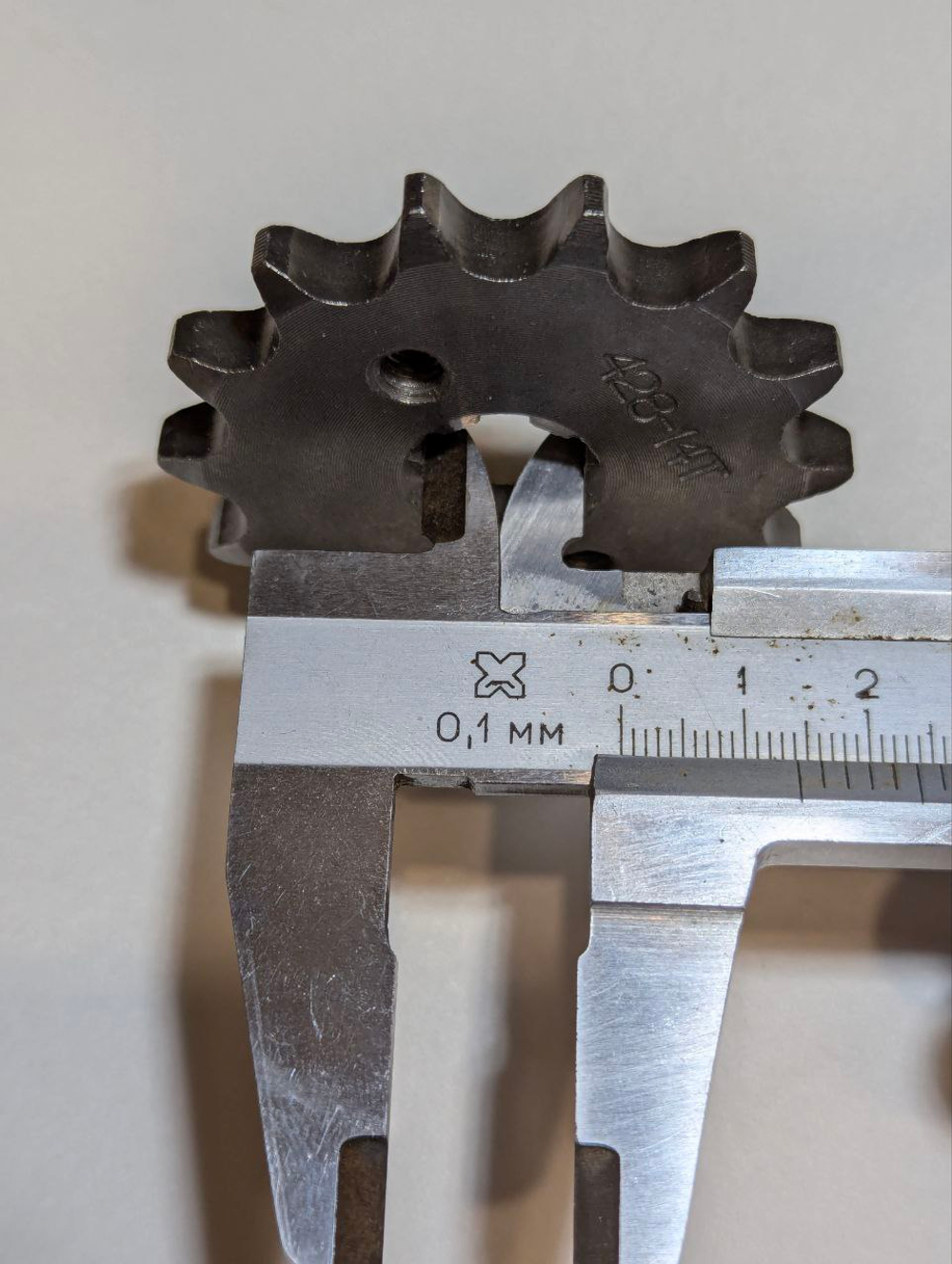 Звезда ведущая передняя для питбайка, мопеда (428-14Т) 17мм сталь