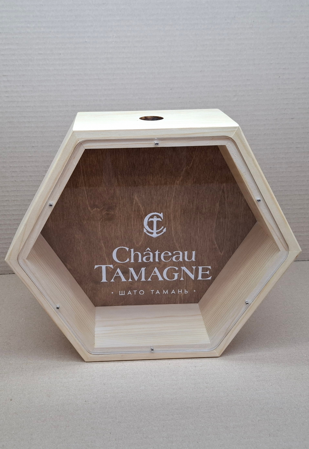 Копилка для винных пробок деревянная, шестигранная, с покраской