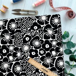 Ткань премиум шелк искусственный Армани черно-белая цветочная иллюстрация