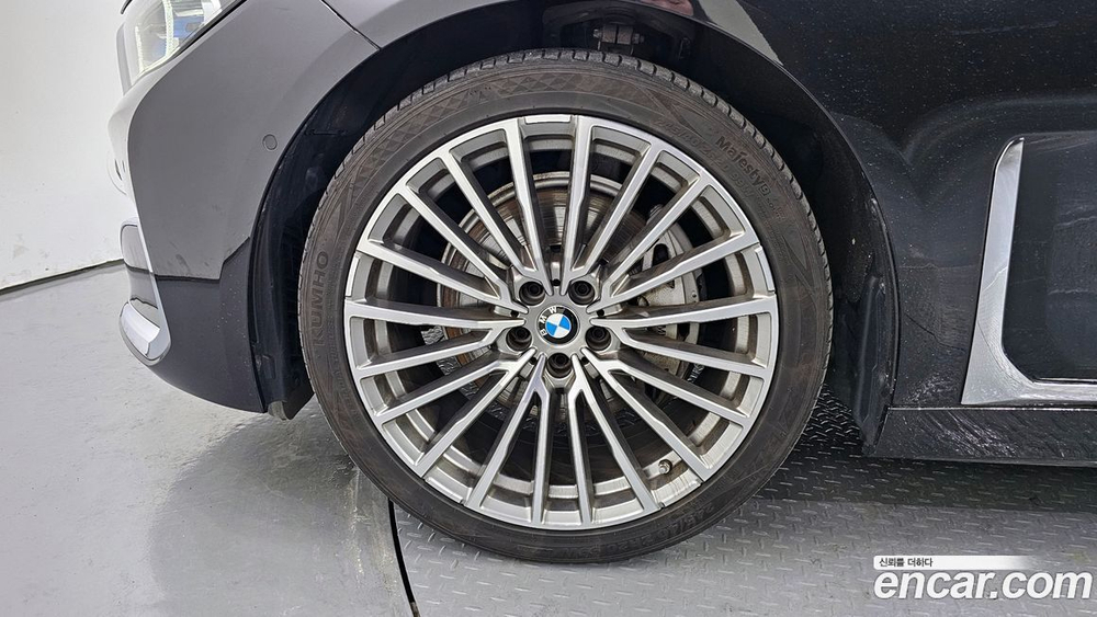 BMW 7 Series (G11) 740Li xDrive Design Pure Excellence (08.2019)