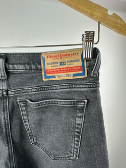 Джинсы Diesel