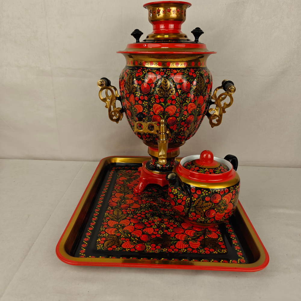 Самовар электрический трехлитровый в наборе с подносом и чайником с художественной росписью «Клубничка хохломская»