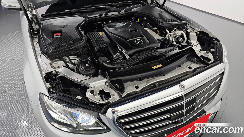 Mercedes-Benz E-Class W213 E300 4MATIC Exclusive (09.2020)