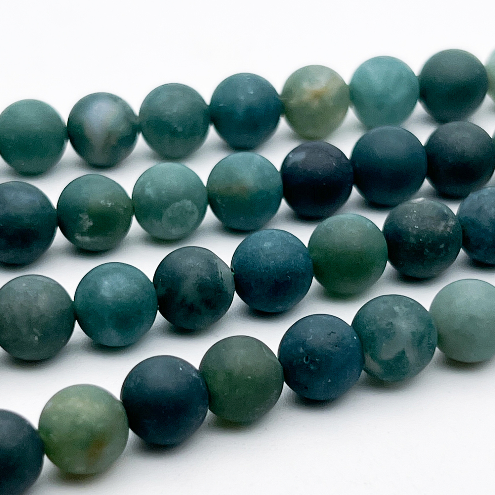 Халцедон матовый бусины ("Индийский агат",) диаметр около 8,3-8,5 мм, цена за 22-23 шт (1/2 нити)