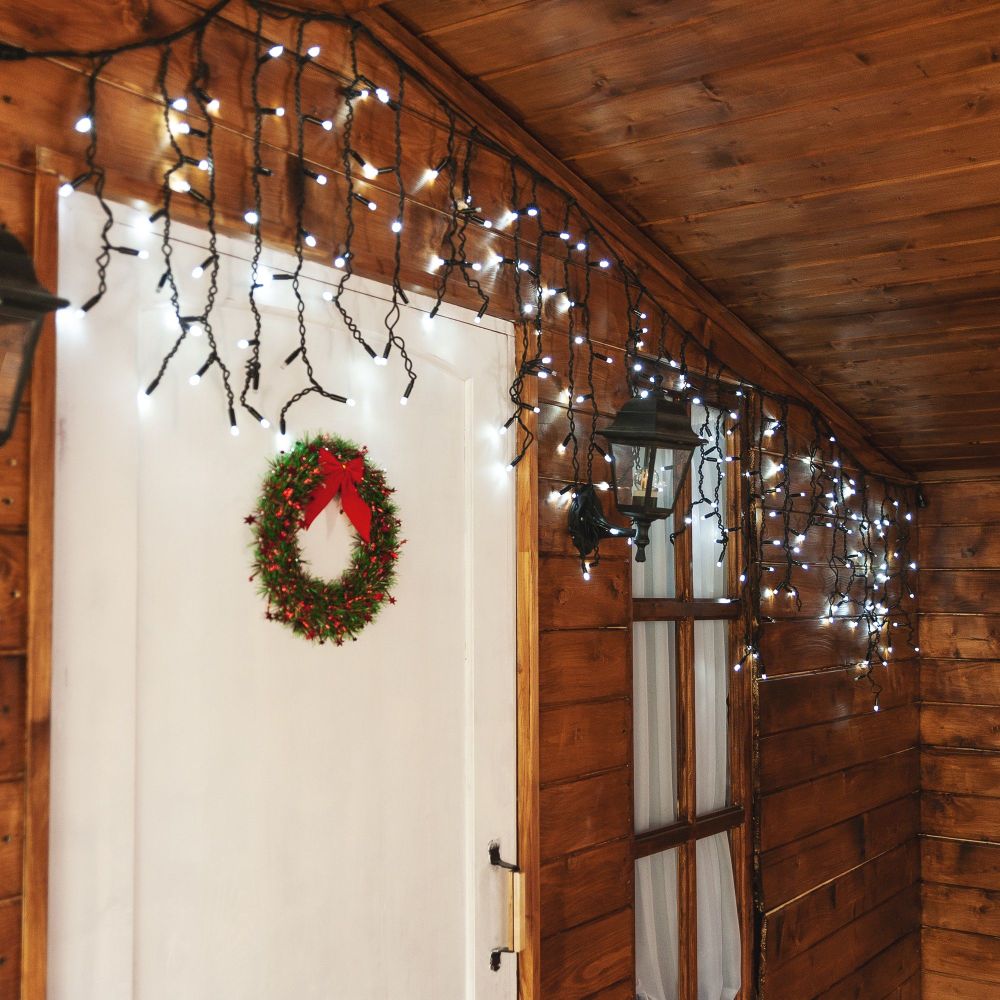 ULD-B3010-200-TBK WHITE IP67 Бахрома светодиодная с эффектом мерцания. 3м. Соединяемая. 200 светодиодов. Белый свет. Провод черный. TM Uniel.