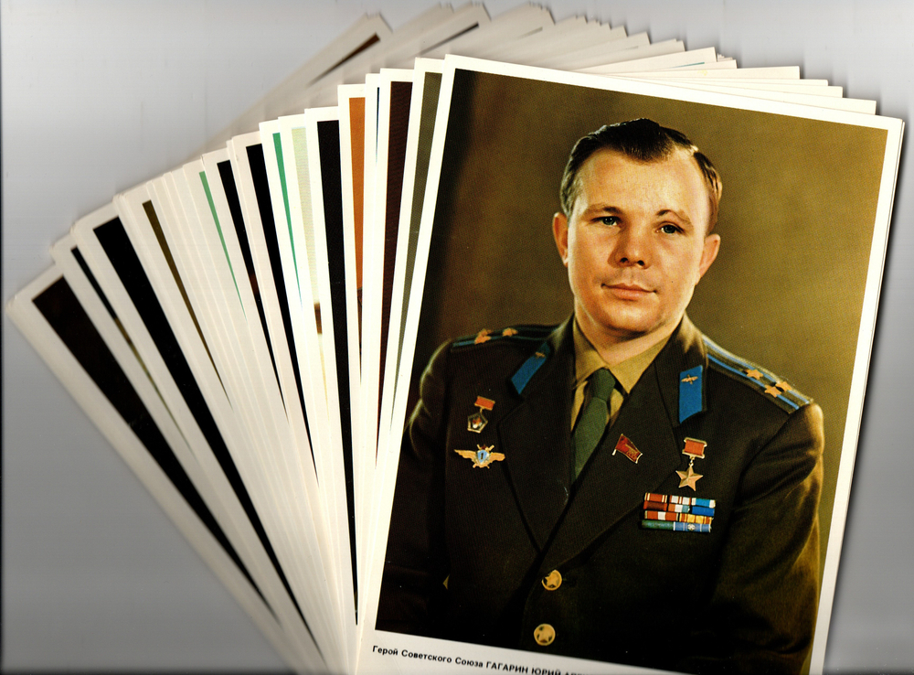 Набор открыток "Летчики- космонавты СССР", полный набор из 50 штук, фотопортреты, СССР 1982 год