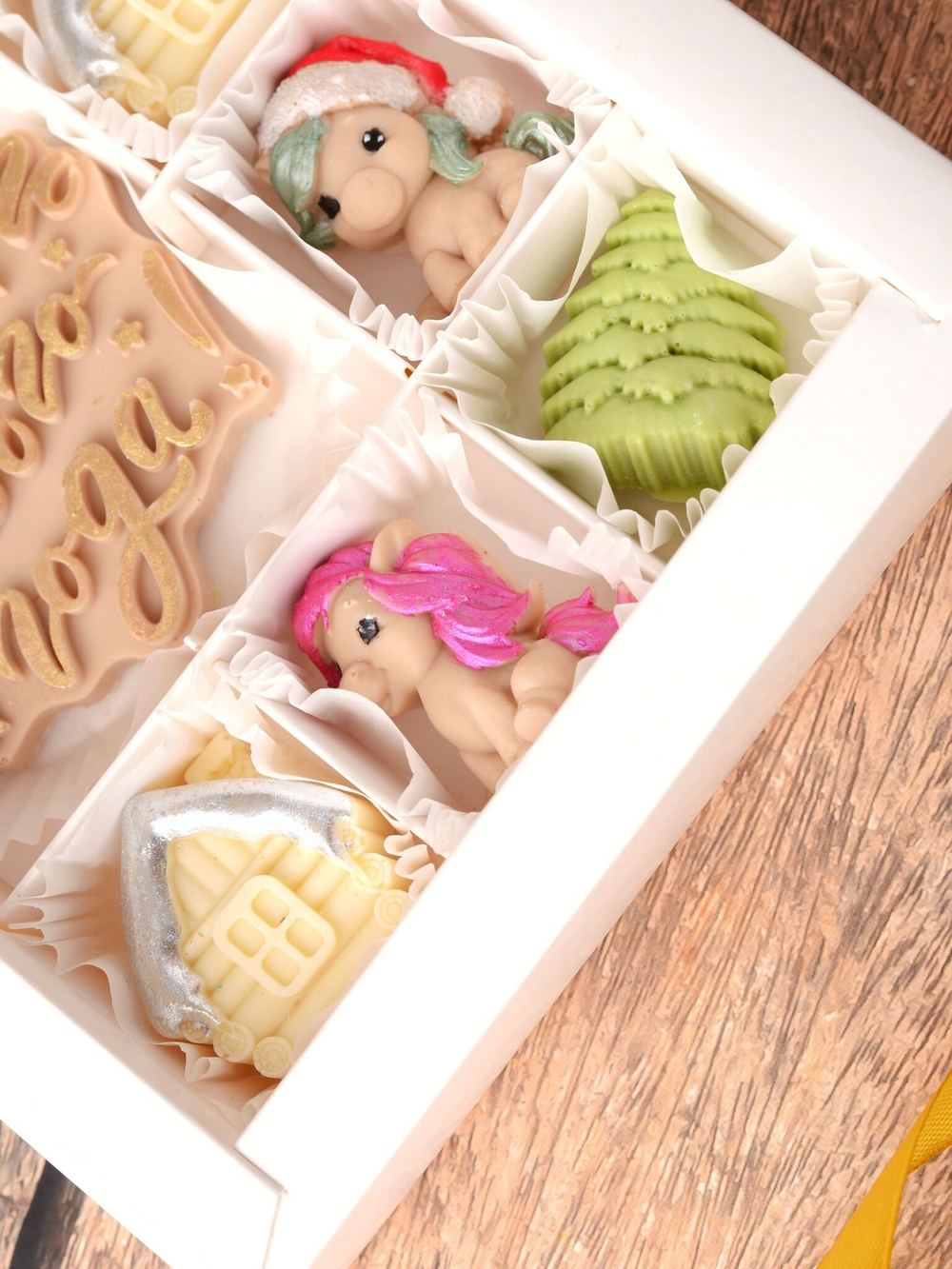 Шоколадный подарок "Чудесного Нового Года" с лошадками #2