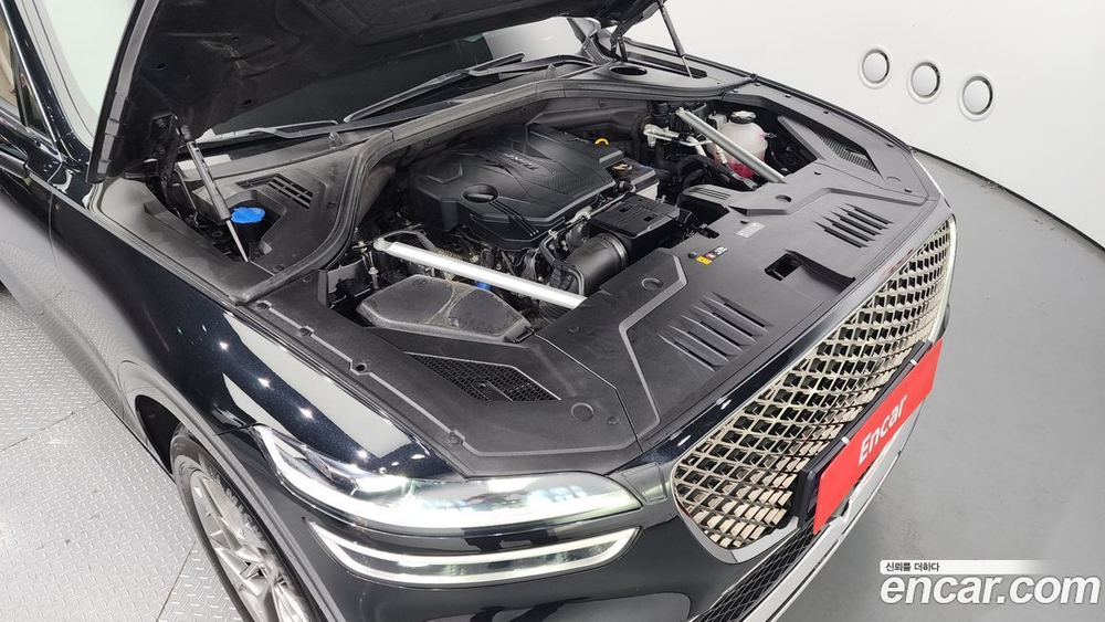 Genesis GV70 2.5T Бензин AWD (01.2021)