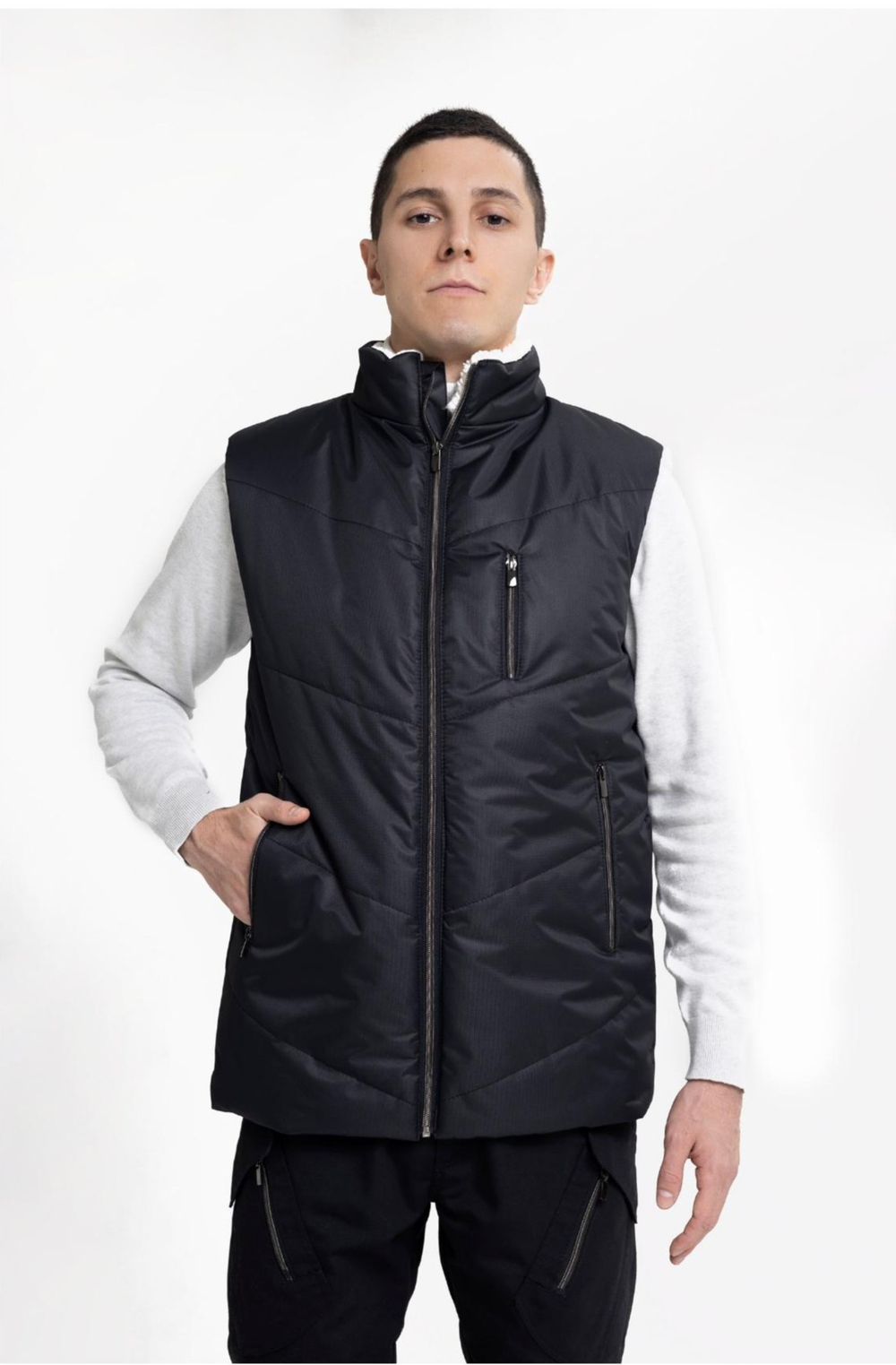 Жилет зимний цв.черный