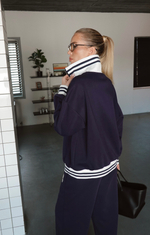 Костюм спортивный из трикотажа с лого