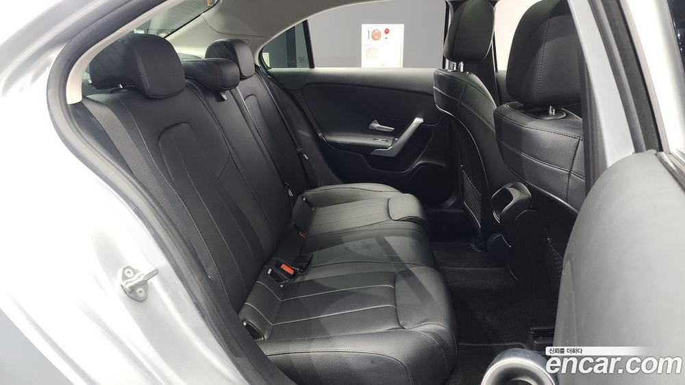 Mercedes-Benz A-Class W177 A250 4MATIC Sedan (07.2020)