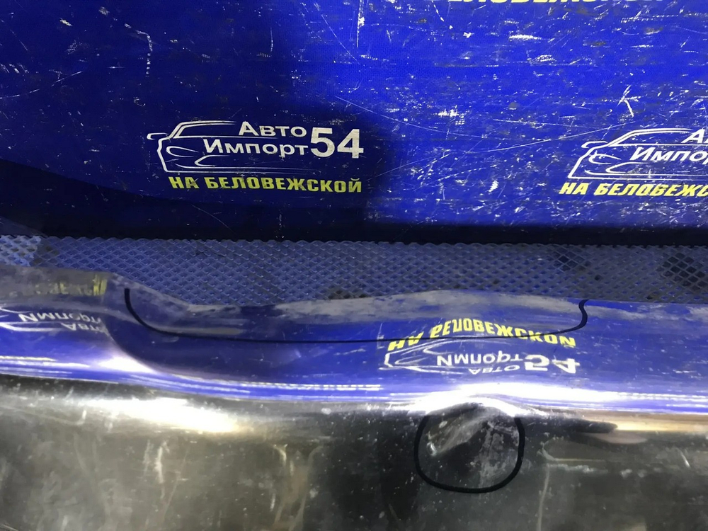 Бампер передний TOYOTA HILUX SURF 1992