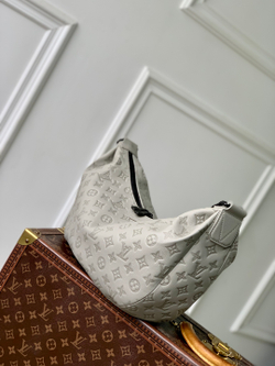 Louis Vuitton Hobo Hamac