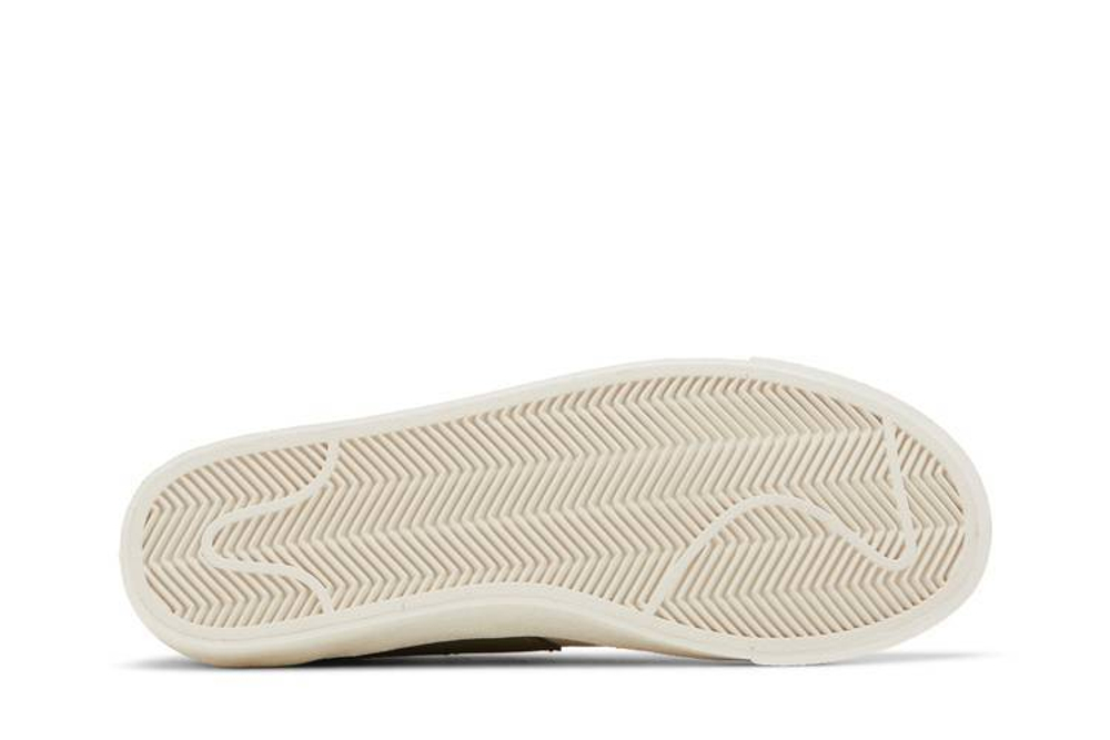 Кроссовки Nike Blazer Low '77 Jumbo (Женская размерная сетка)