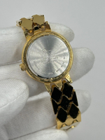 Часы Oscar de la Renta