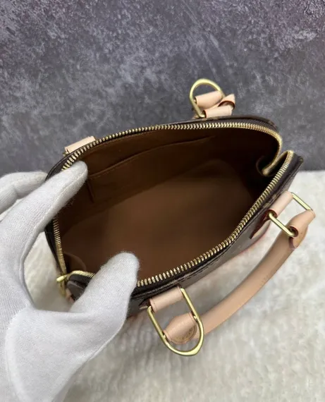 Сумка Louis Vuitton Alma коричневый