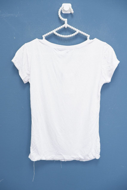 Футболка светлая на 12-14 лет, новая