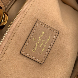 Louis Vuitton On My Side PM
