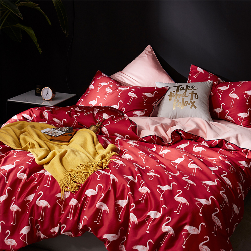 Постельное белье ЕВРО (двуспалка) Египетский Хлопок Белые фламинго на красном