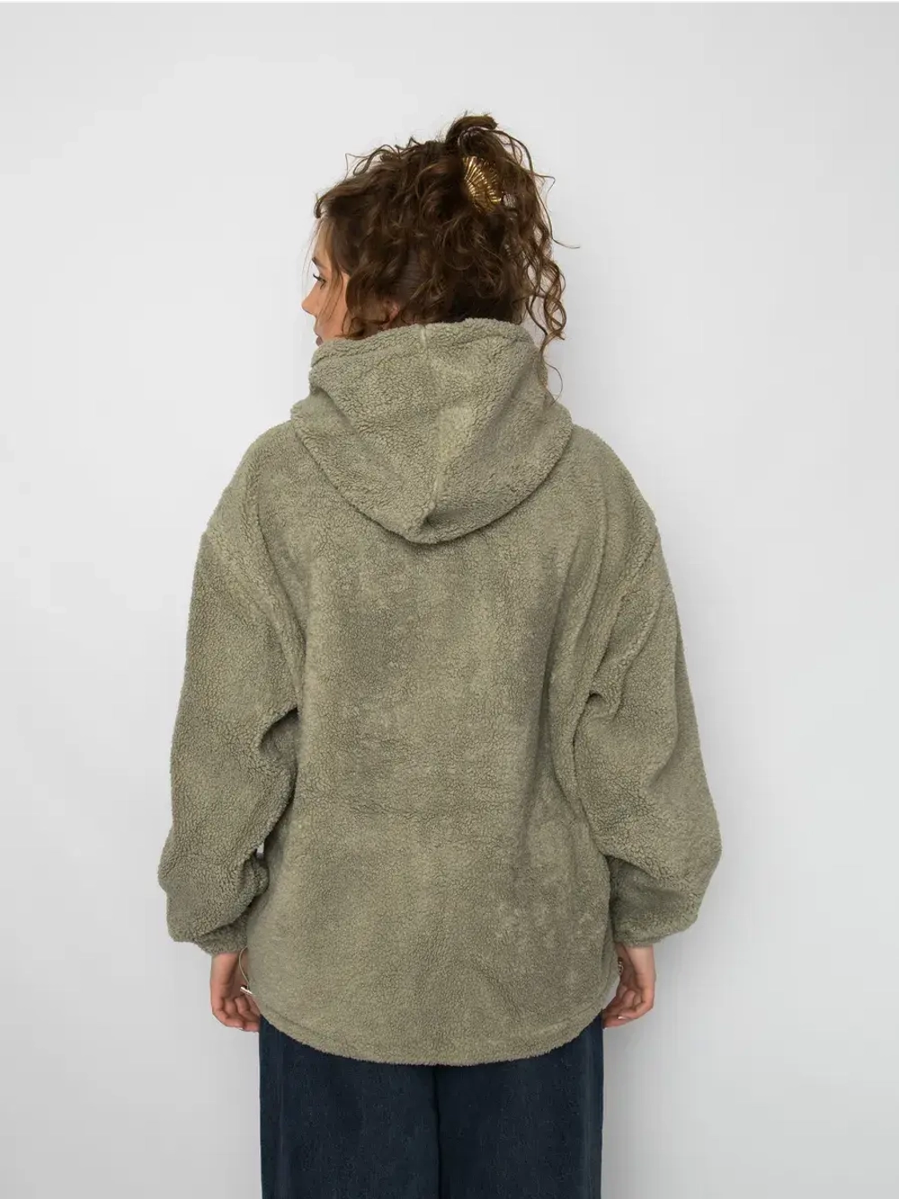 Толстовка плюшевая с капюшоном