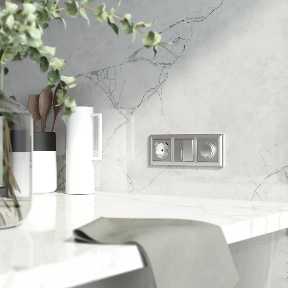 Рамка на 3 поста Fiore (серебряный) W0032206