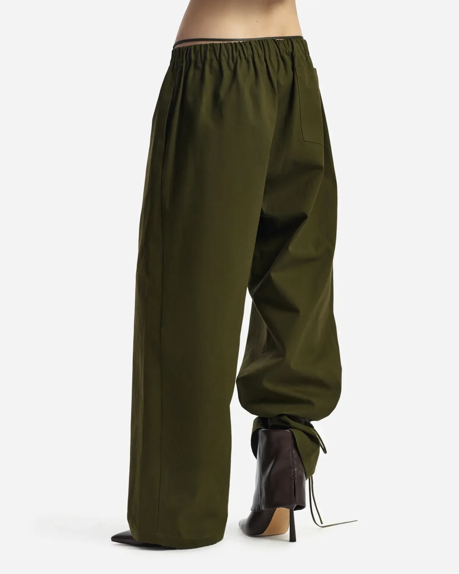 Широкие брюки хаки