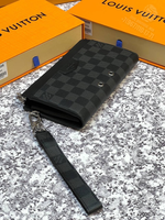Бумажник Louis Vuitton Zippy Dragonne