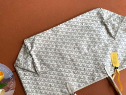 Goyard Saint Louis GM Bag