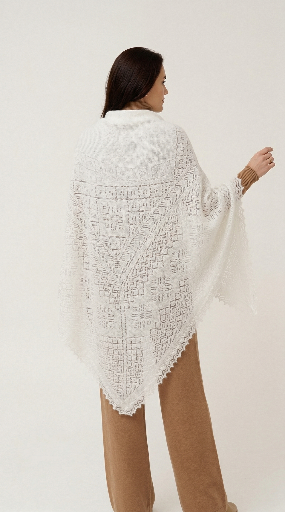 Оренбургский пуховый платок П2-150-02 экрю