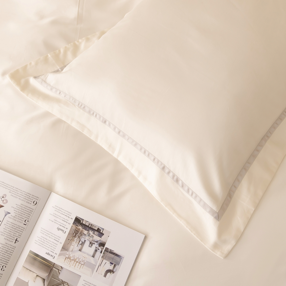 Комплект постельного белья Однотонный Сатин Премиум широкий кант OCPK022