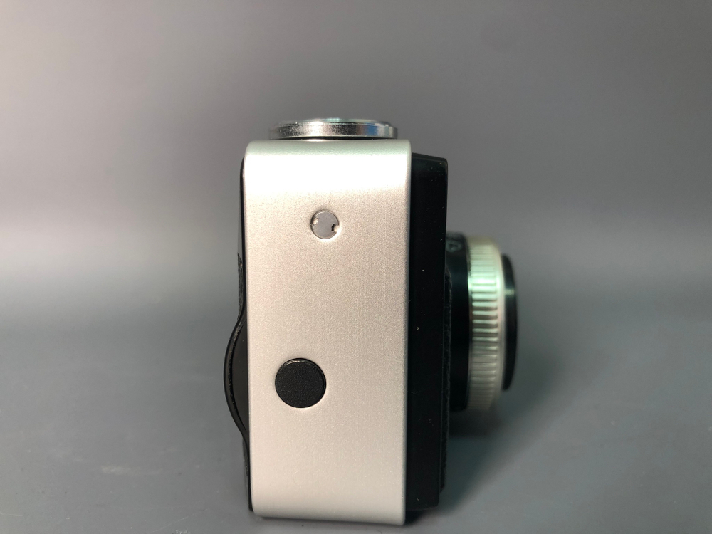 Agfamatic 200 Sensor + вспышка Philips MagicCube