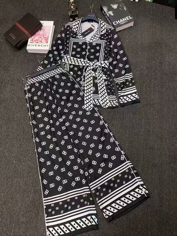 Костюм Dolce&amp;Gabbana