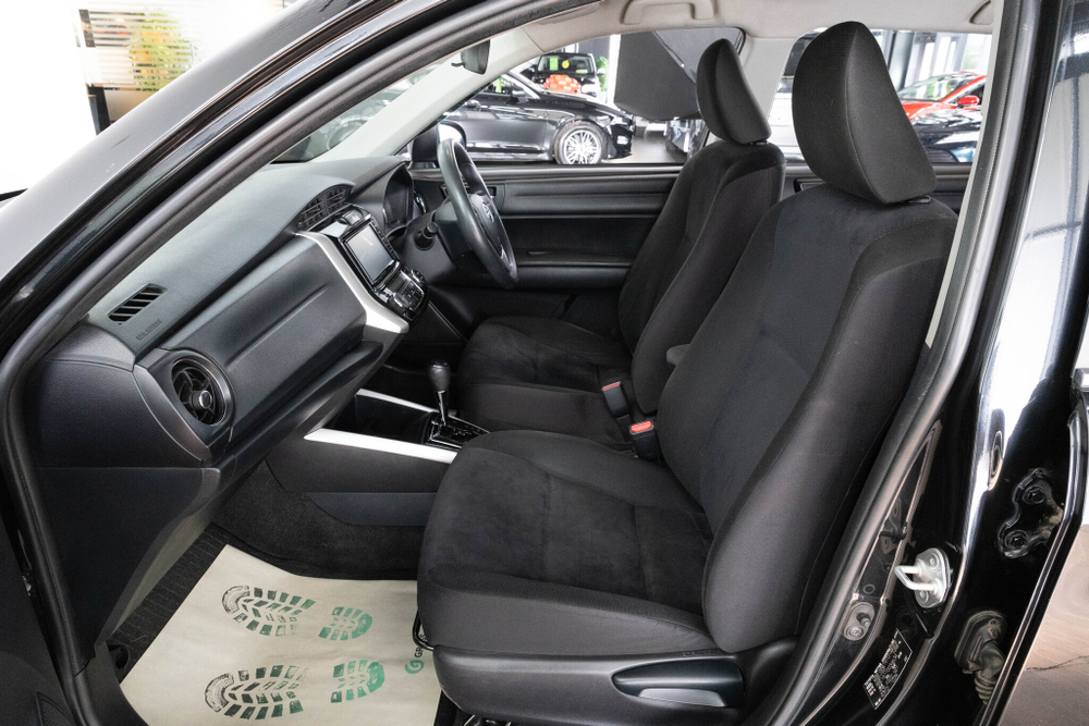 Toyota Corolla Fielder, 2017 год