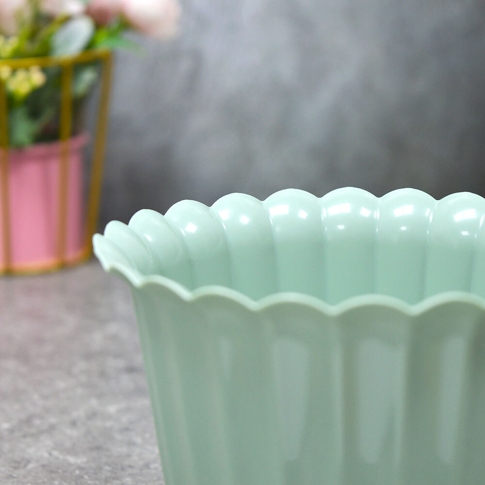 Горшок цветочный "Виола" 0,5л d126мм h93мм, бледно-оливковый