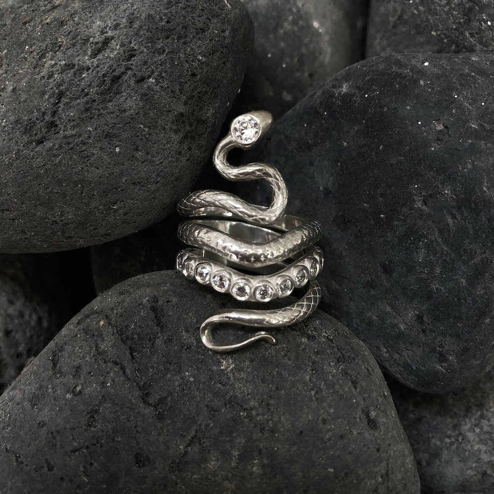 Кольцо ФИТА серебро с белым топазом