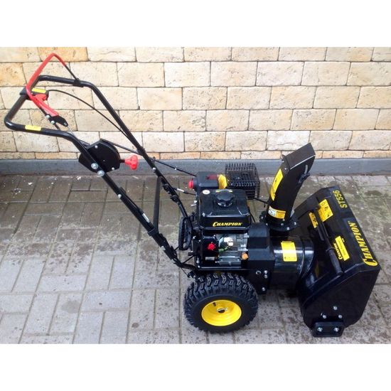 Бензиновый снегоуборщик "CHAMPION" ST 556