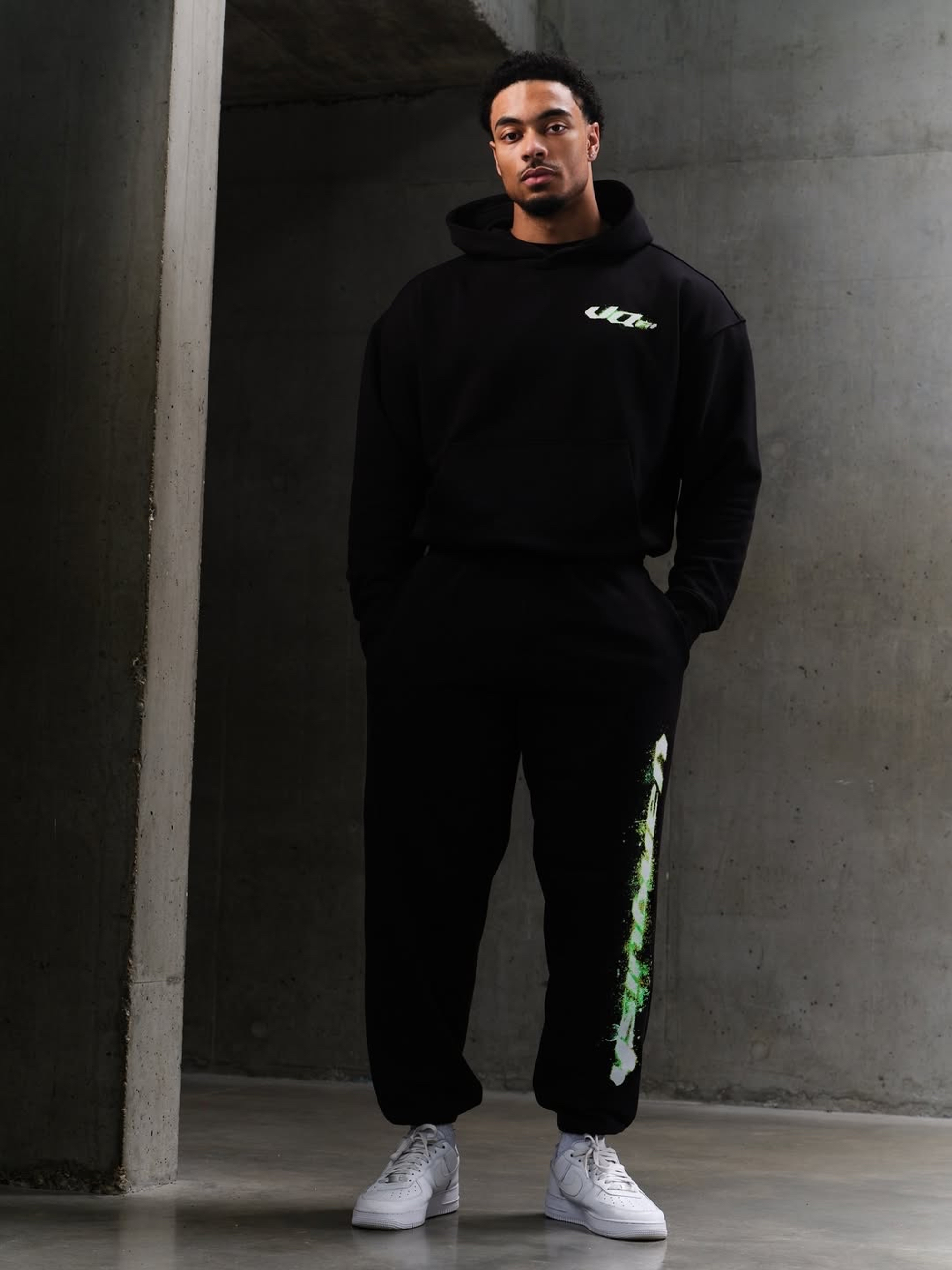 Толстовка VANQUISH Acid Oversized Hoodie Black
