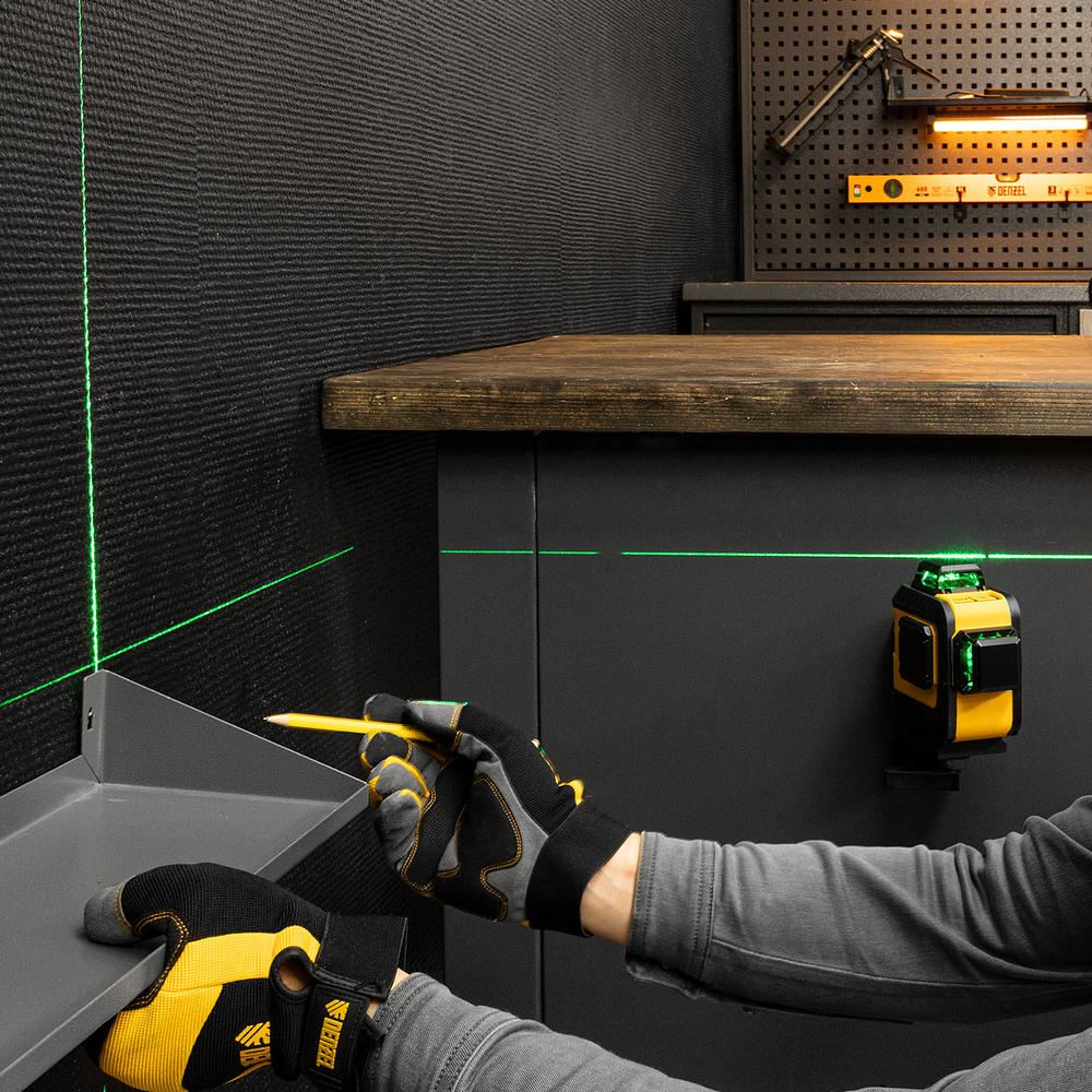 Лазерный уровень мультипризм. LXI 360-2 Green, 30 м, 520 Нм, акк. Li 2800 mAh, резьба 1/4" Denzel