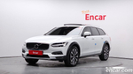 Volvo V90 Cross Country B5 Ultimate AWD (05.2023)