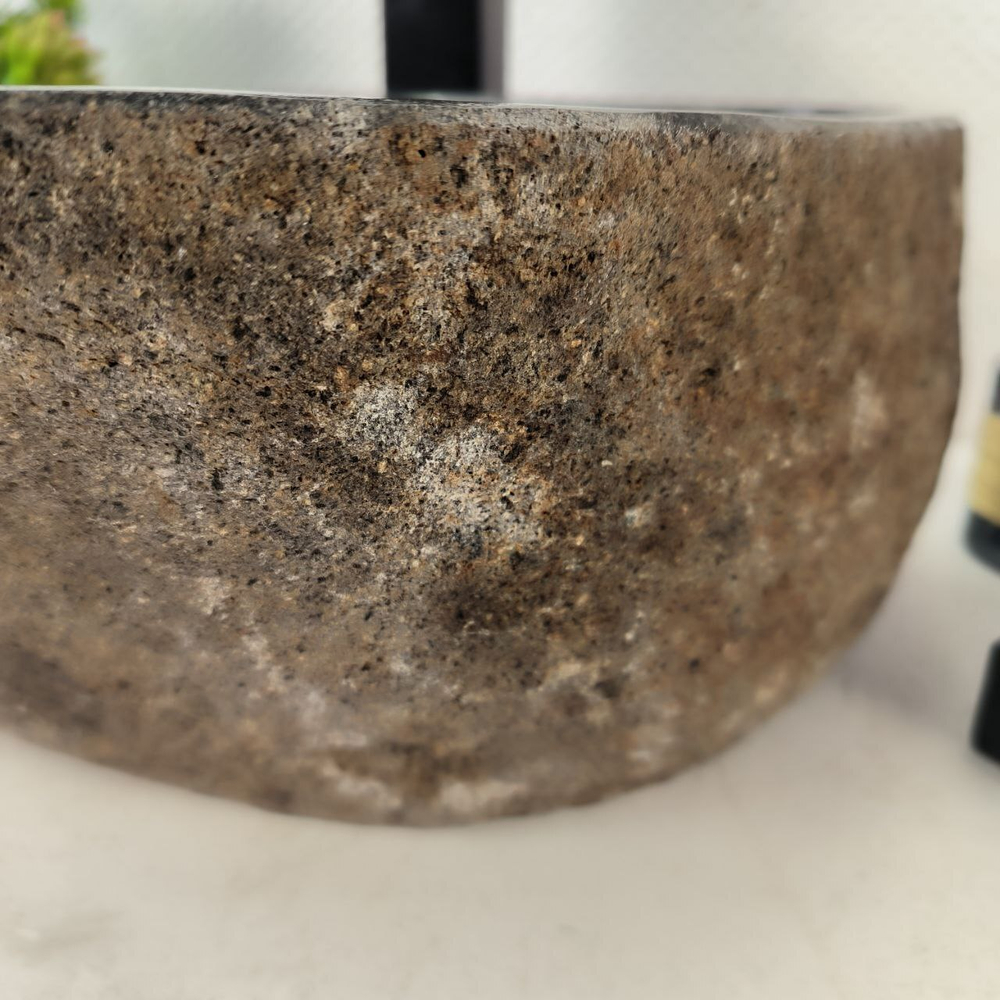 Раковина из речного камня RS-65077 36*32*15 0855