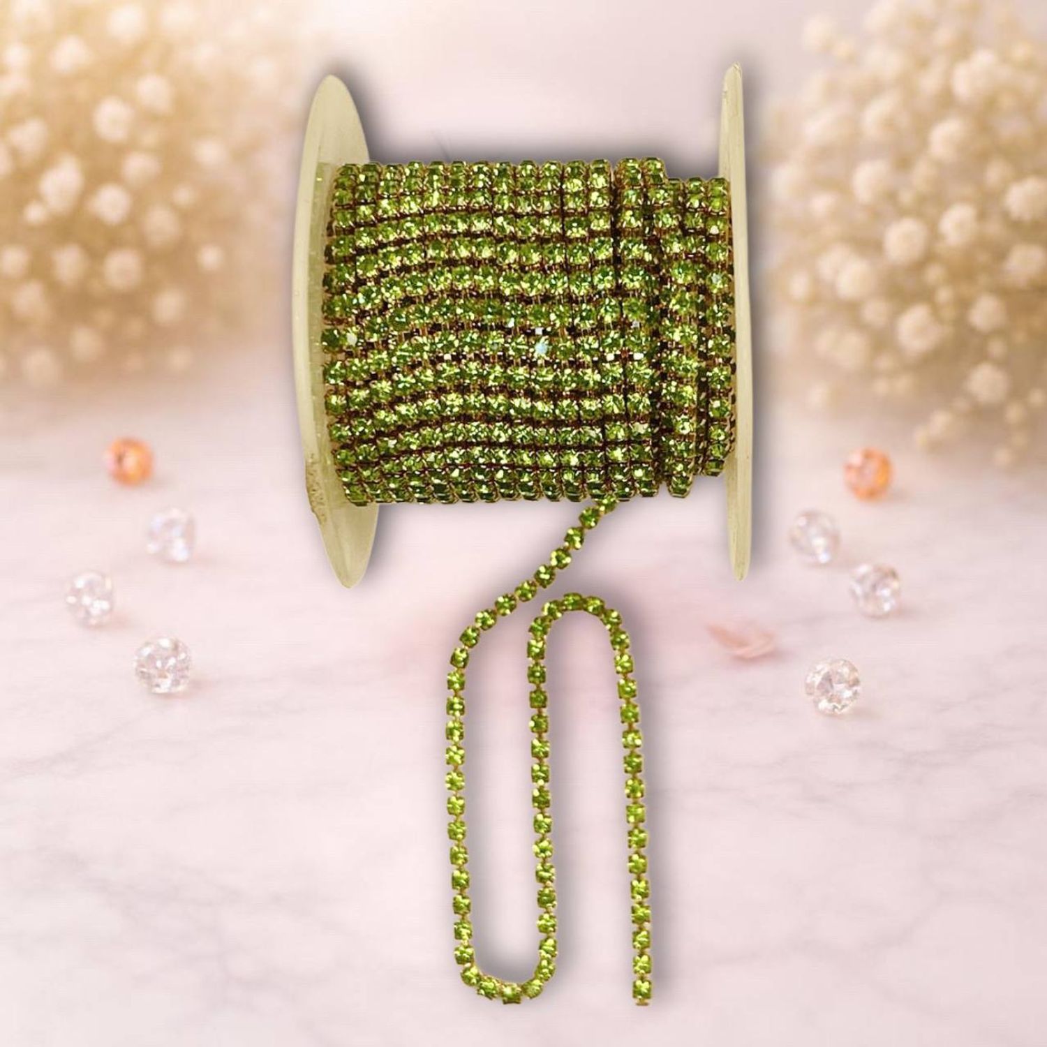 стразовая лента, 3мм, цвет салатная с золотом.  (1м)