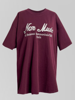 Футболка Yixuan 2676 удлиненная однотонная с надписью Non Music спереди