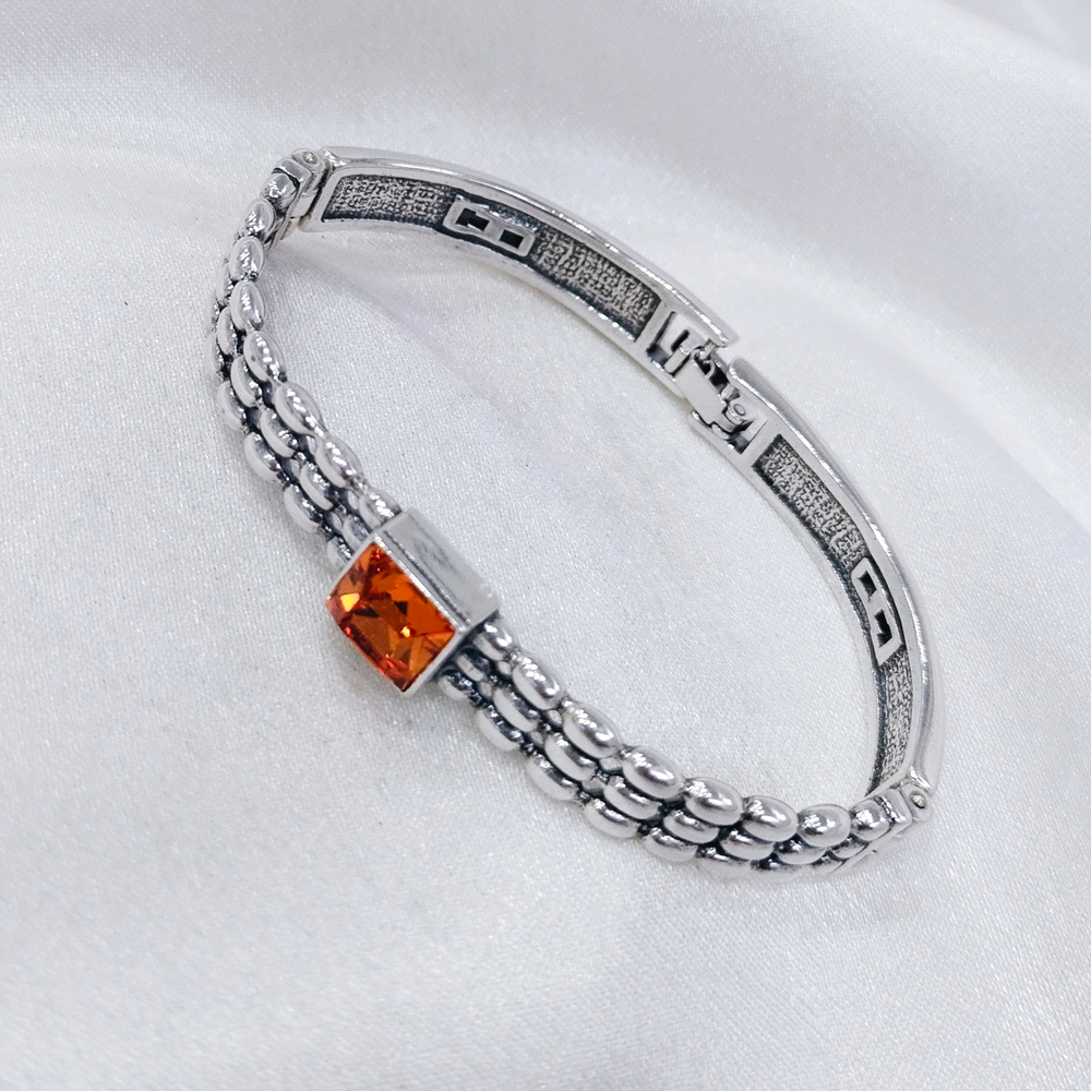 "Авенсис" браслет в серебряном покрытии из коллекции "Форсаж" от Jenavi с замком пряжка