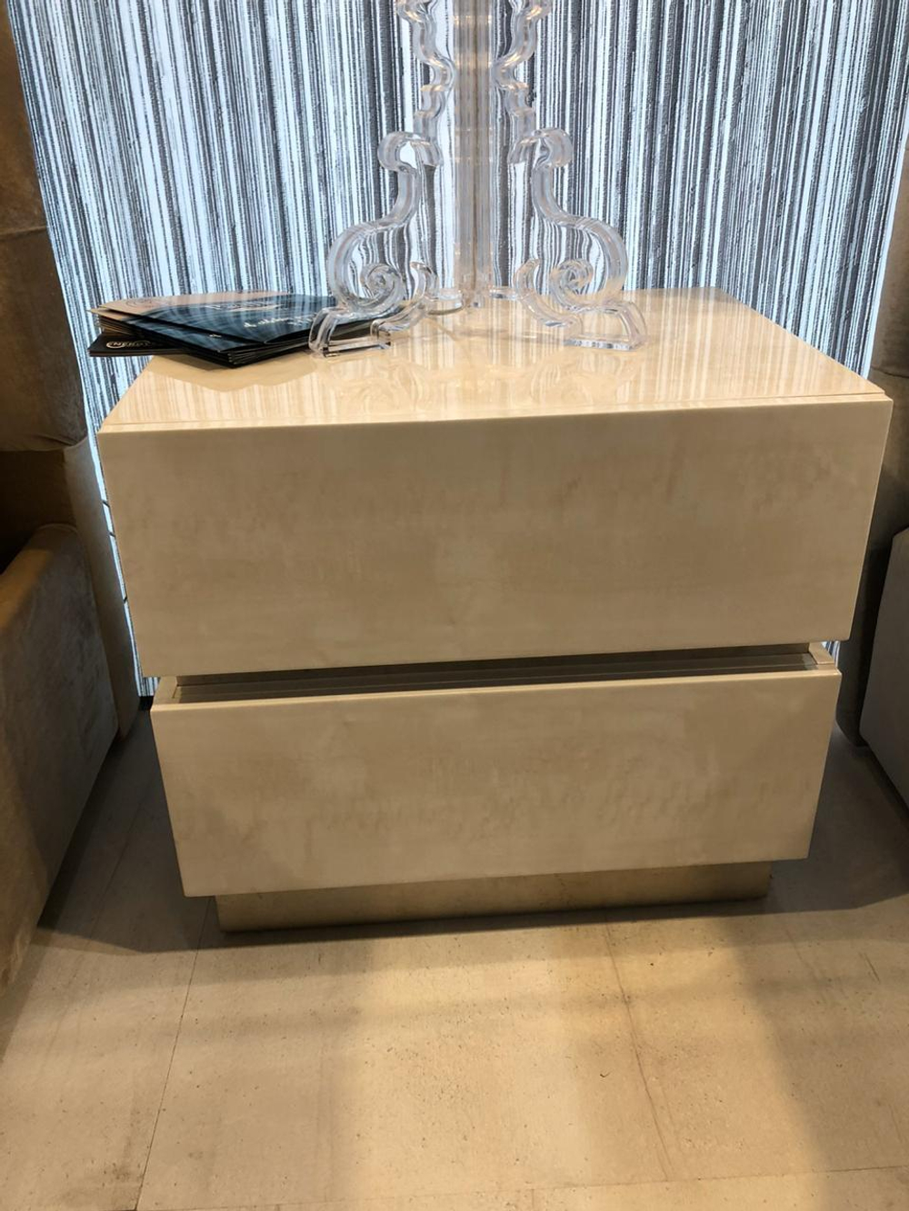 Тумбочка DUPEN М-151 бежевая