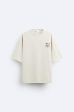 ZARA ФУТБОЛКА С НАШИВКОЙ И ПРИНТОМ, СЕРЫЙ