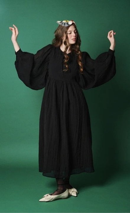 Платье с объемным рукавом, "Карнавальная ночь"