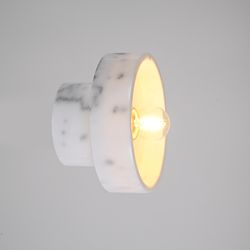 Бра Tom Dixon Stone Wall Lamp