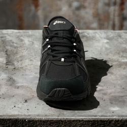 Asics Gel-Kahana 8 • Total Black