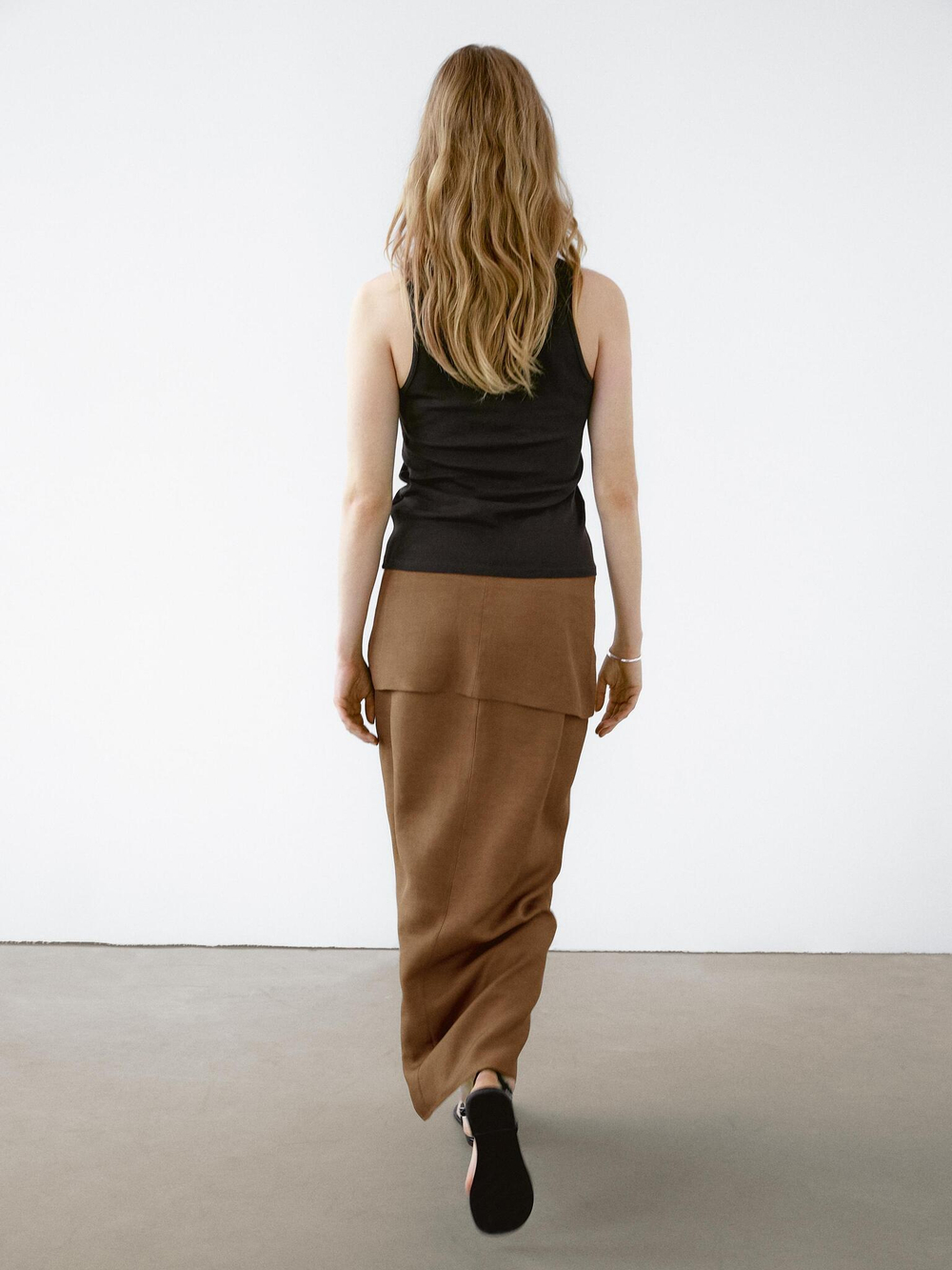 Massimo Dutti Короткая юбка из струящейся ткани с корсетным поясом, горчичный