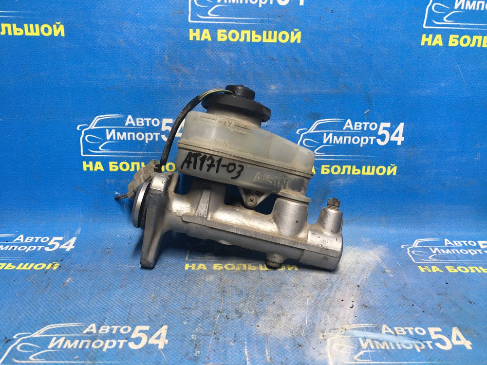 Главный тормозной цилиндр TOYOTA CARINA 1989